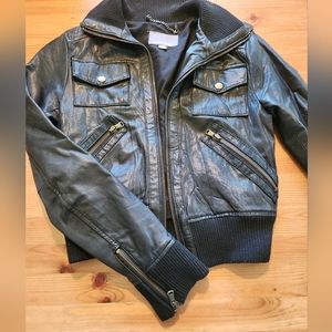 Cropped leather bomber jacket